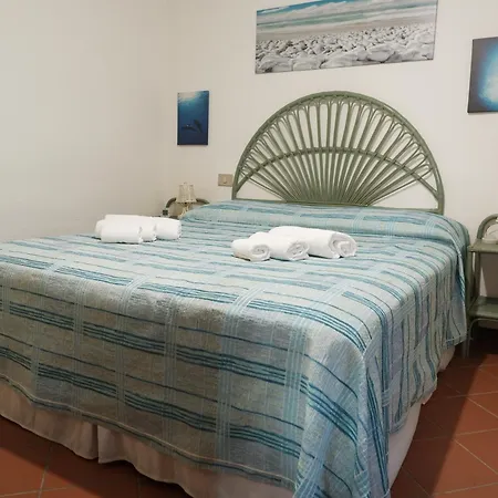 Max * Quartu SantʼElena